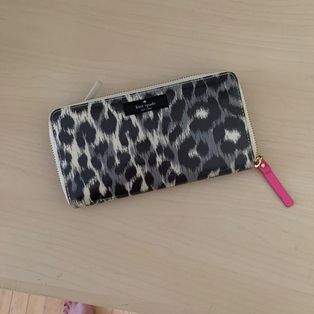 Kate Spade | Leopard Print Zipper Wallet